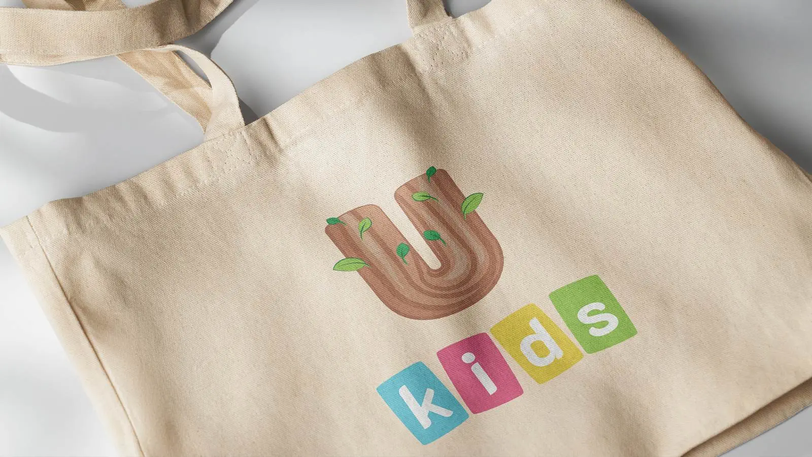 logo thương hiệu Ukids - CHI PHÍ và nỗi lo VƯỢT NGÂN SÁCH